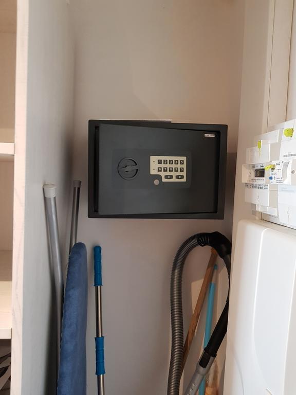 Studio Naturiste "Azur" Heliopolis C 64 Agde Exteriör bild